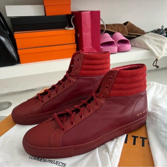 Red high top common projects leather sneakers - Picture 4 of 7